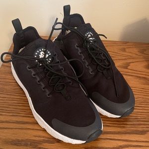 Nike Women's Air Huarache Run Ultra Running Shoe Black and White size 9